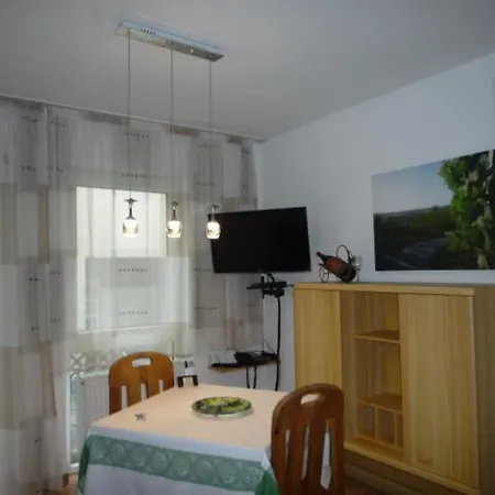 فندق Biozertifiziertes Hoepfigheimer Hof Mit Wein-shop 3*